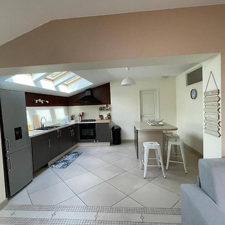 Superbe Appartement Avec 2 Chambres - 9 Personnes - Parking Prive Tournon-sur-Rhone Dış mekan fotoğraf