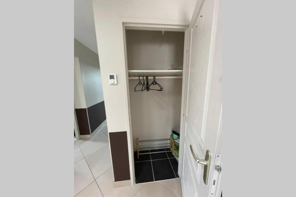 Superbe Appartement Avec 2 Chambres - 9 Personnes - Parking Prive Tournon-sur-Rhone Dış mekan fotoğraf