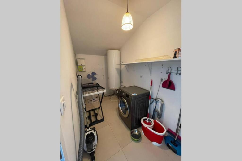 Superbe Appartement Avec 2 Chambres - 9 Personnes - Parking Prive Tournon-sur-Rhone Dış mekan fotoğraf